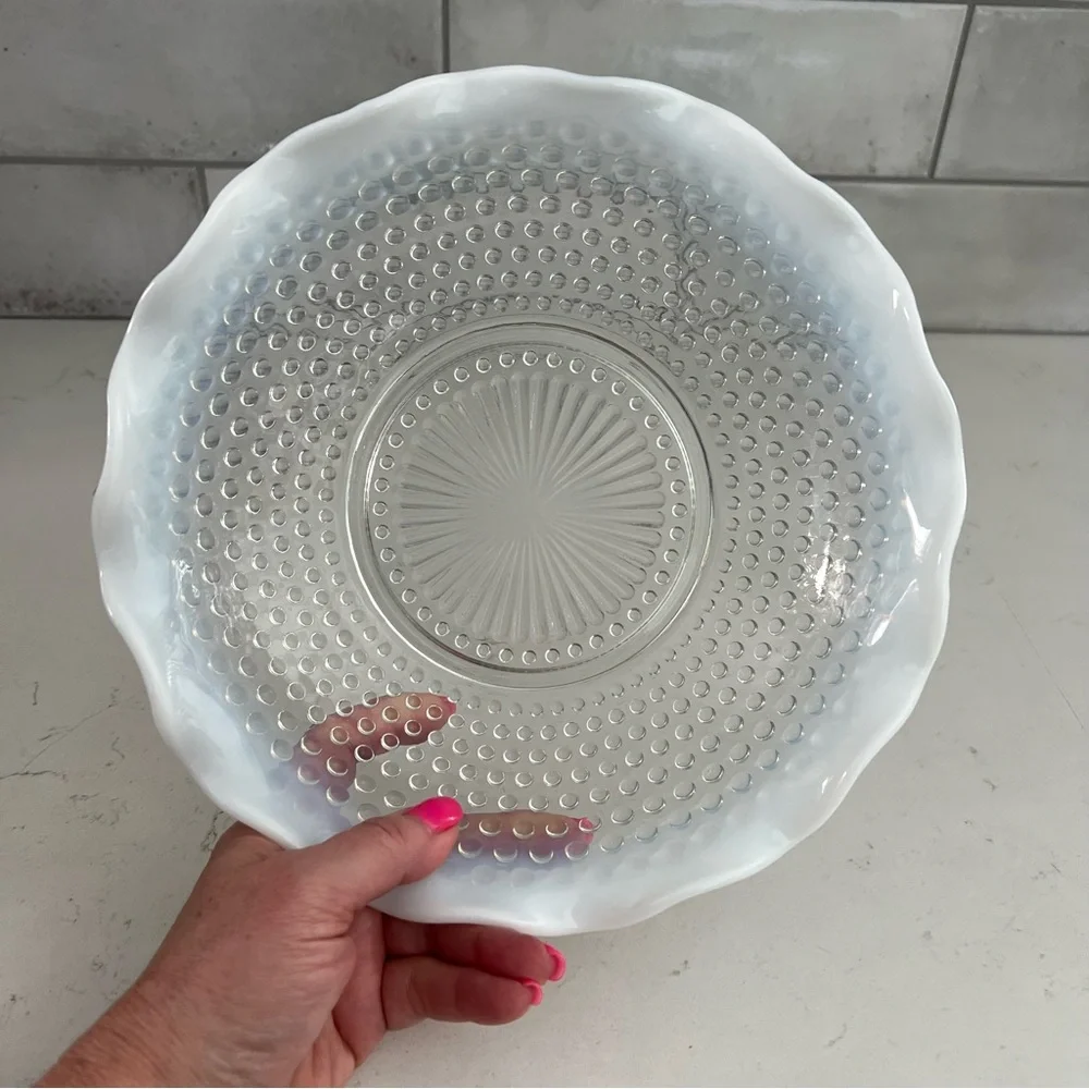ANCHOR HOCKING Vintage 40s Opalescent Moonstone 9-1/2” Crimped Edge Bowl
